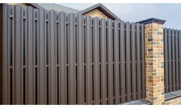 Штакетник Круглый фигурный Grand Line 0,45 Drap ST RR 32 Темно-Коричневый