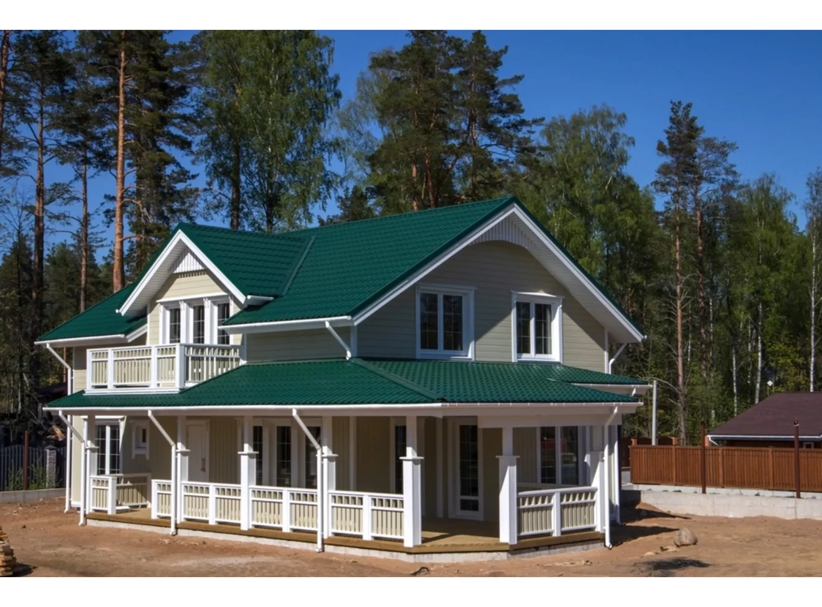 Металлочерепица Grand Line Монтеррей 0,45 Полиэстер RAL 6005 Зеленый мох