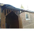 Козырьки Krovent из поликарбоната 1500х930х280 молочный (зелен. кронштейн)